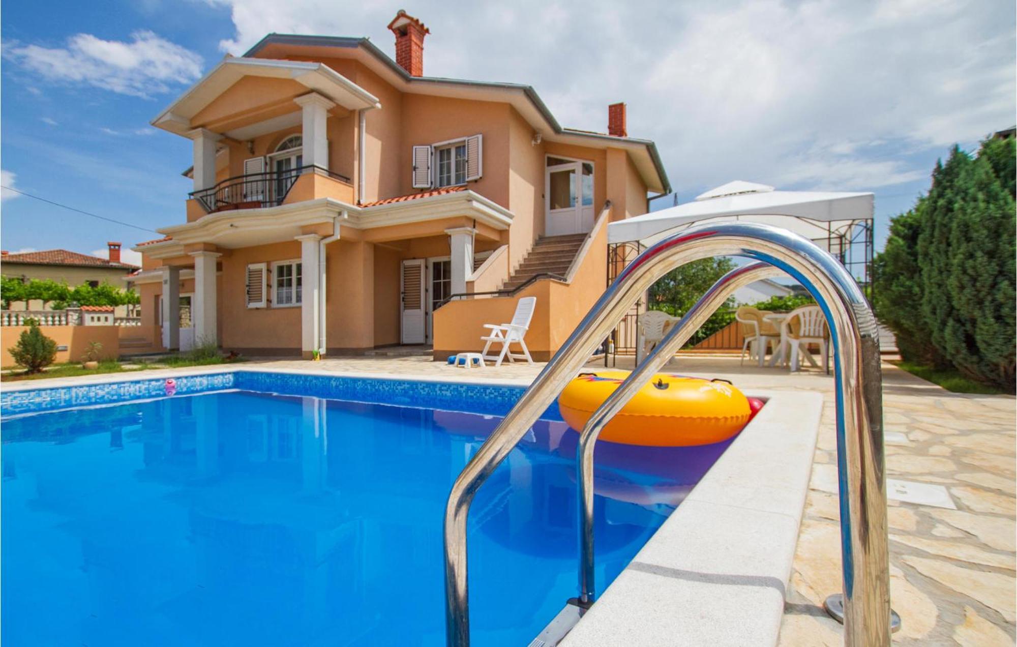 Gorgeous Home In Labin With Outdoor Swimming Pool Exteriér fotografie